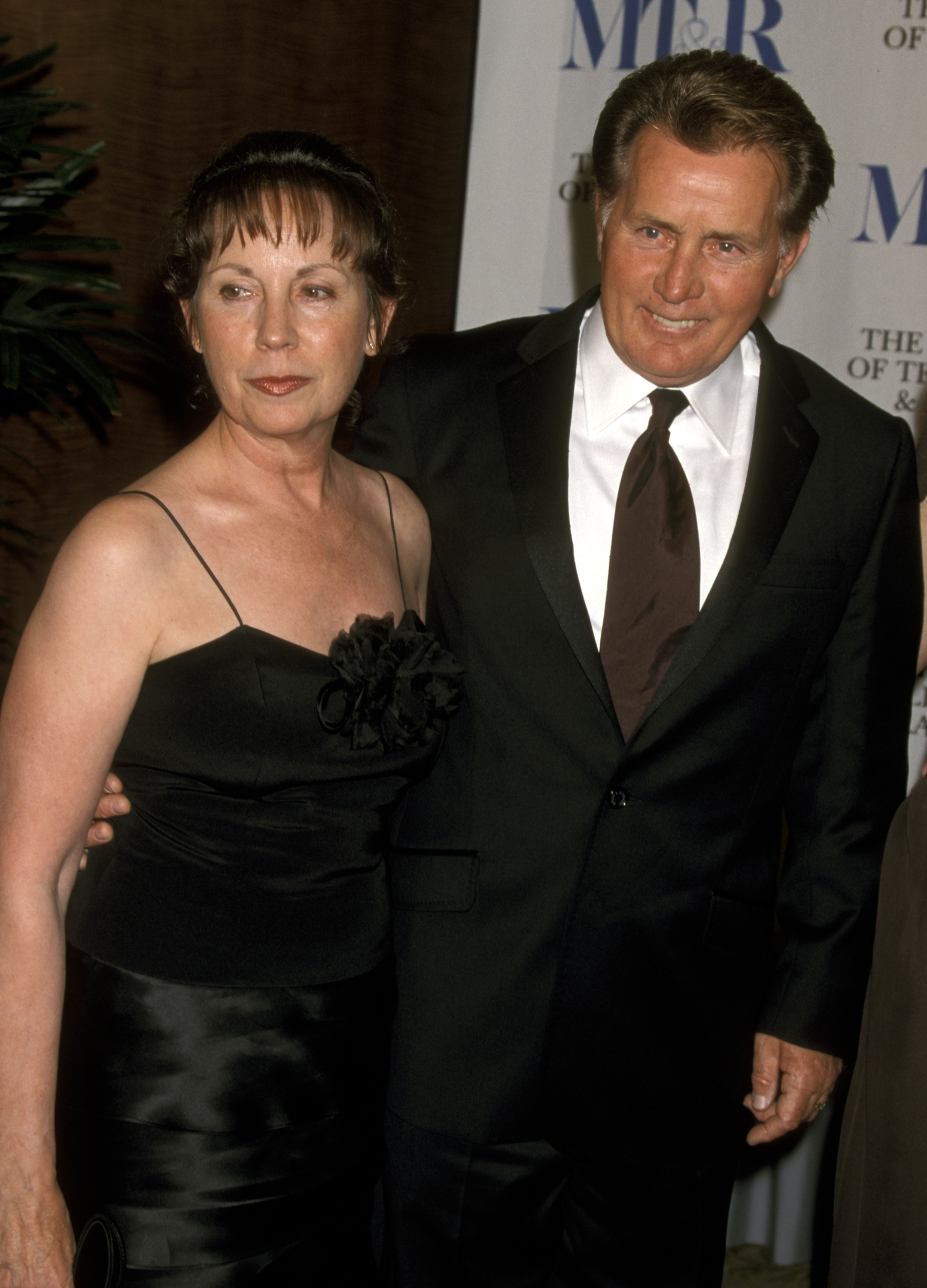 The actor and his wife during The Museum of Television & Radio's Annual Gala in November 2001 | Source: Getty Images