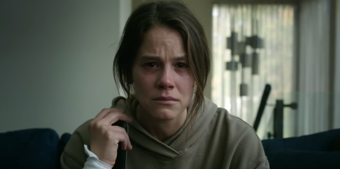 Sosie Bacon as Rose Cotter in the 2022 film "Smile." | Source: YouTube/paramountpictures