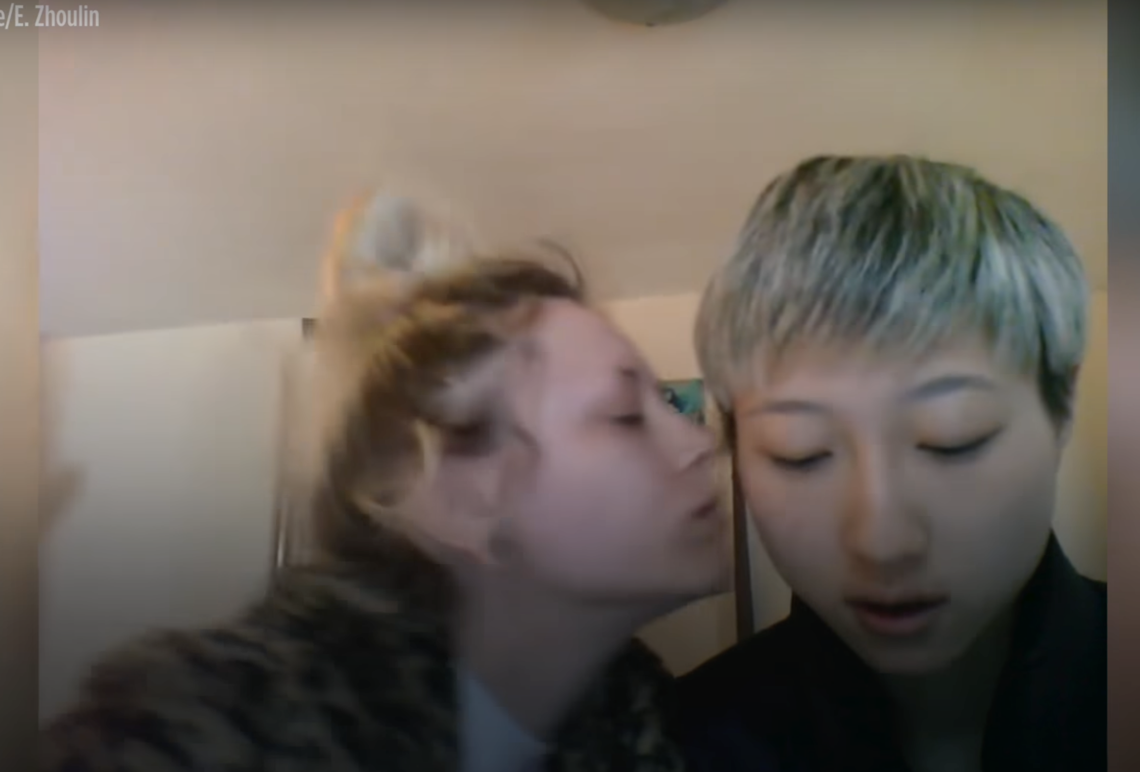 [From left to right] The girl with her partner, as seen in a video dated May 3, 2018 | Source: youtube.com/BILD
