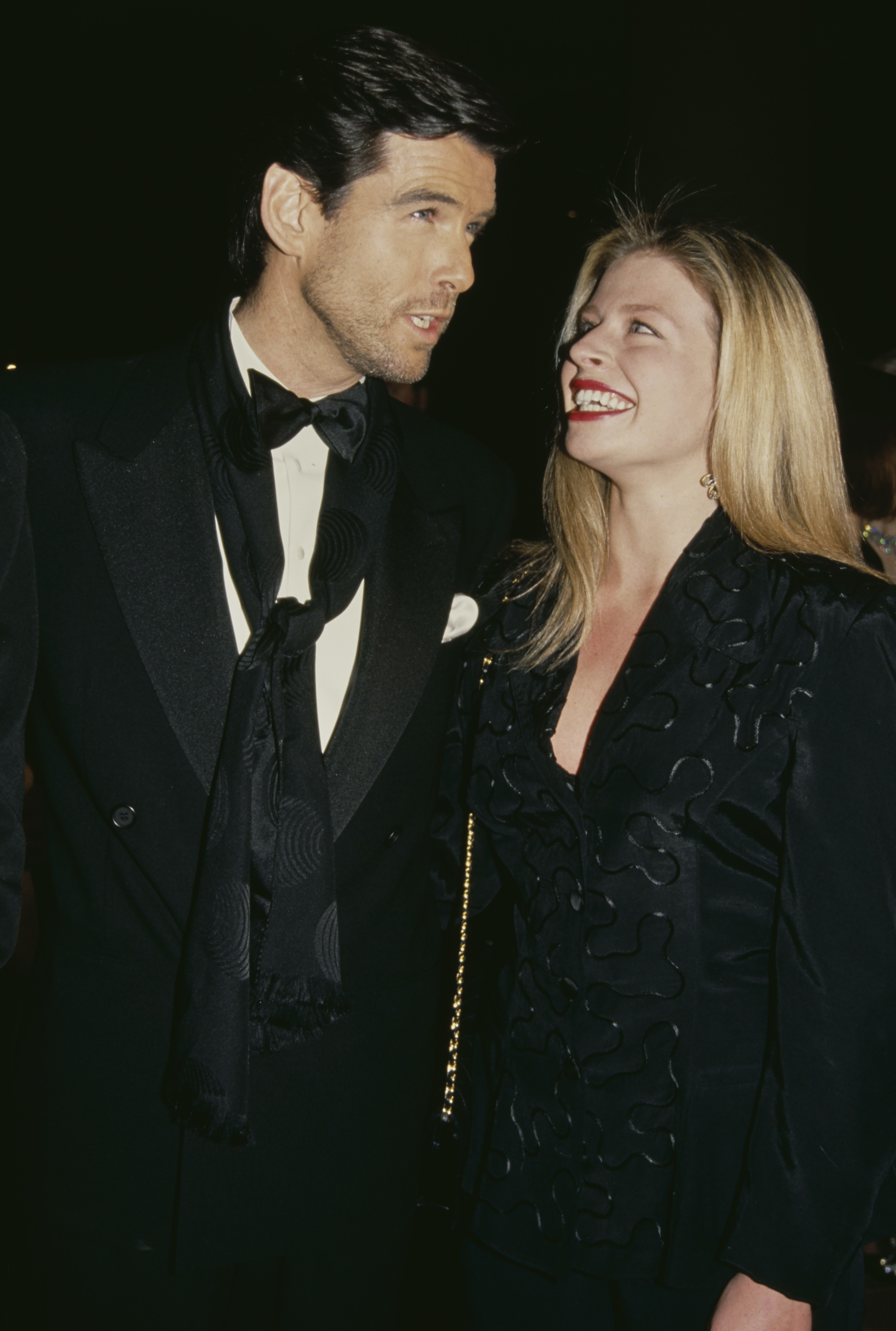 Pierce and Charlotte Brosnan at the 49th Annual Golden Globe Awards, held at the Beverly Hilton Hotel in Beverly Hills, California, on January 18, 1992 | Source: Getty Images