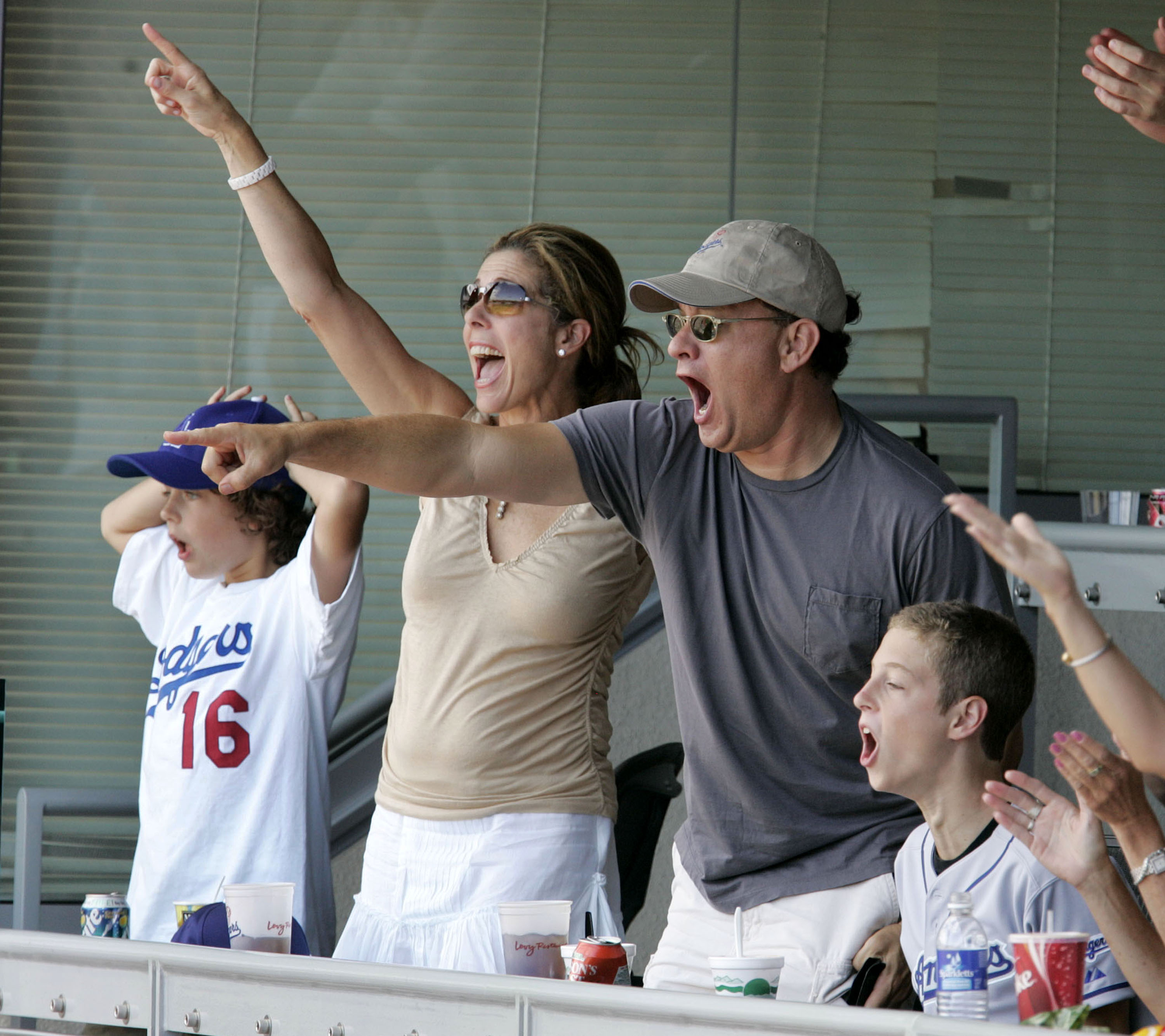 Rita Wilson, Tom Hanks, Truman Theodore Hanks, and Chester Marlon Hanks, 2004 | Source: Getty Images