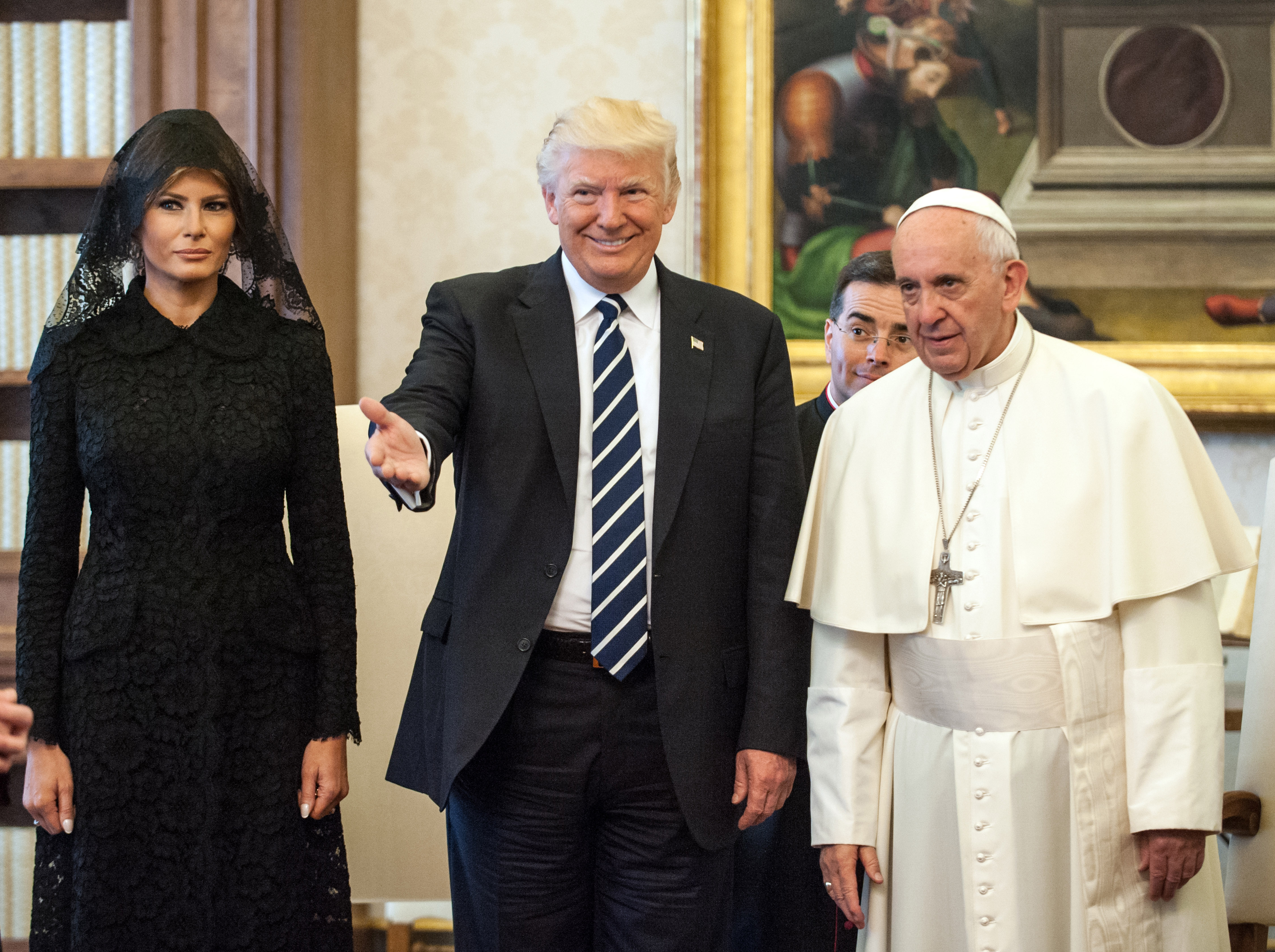 Pope Francis meets Donald Trump and his wife in the Private Library of the Apostolic Palace in the Vatican City, on May 24, 2017 | Source: Getty Images