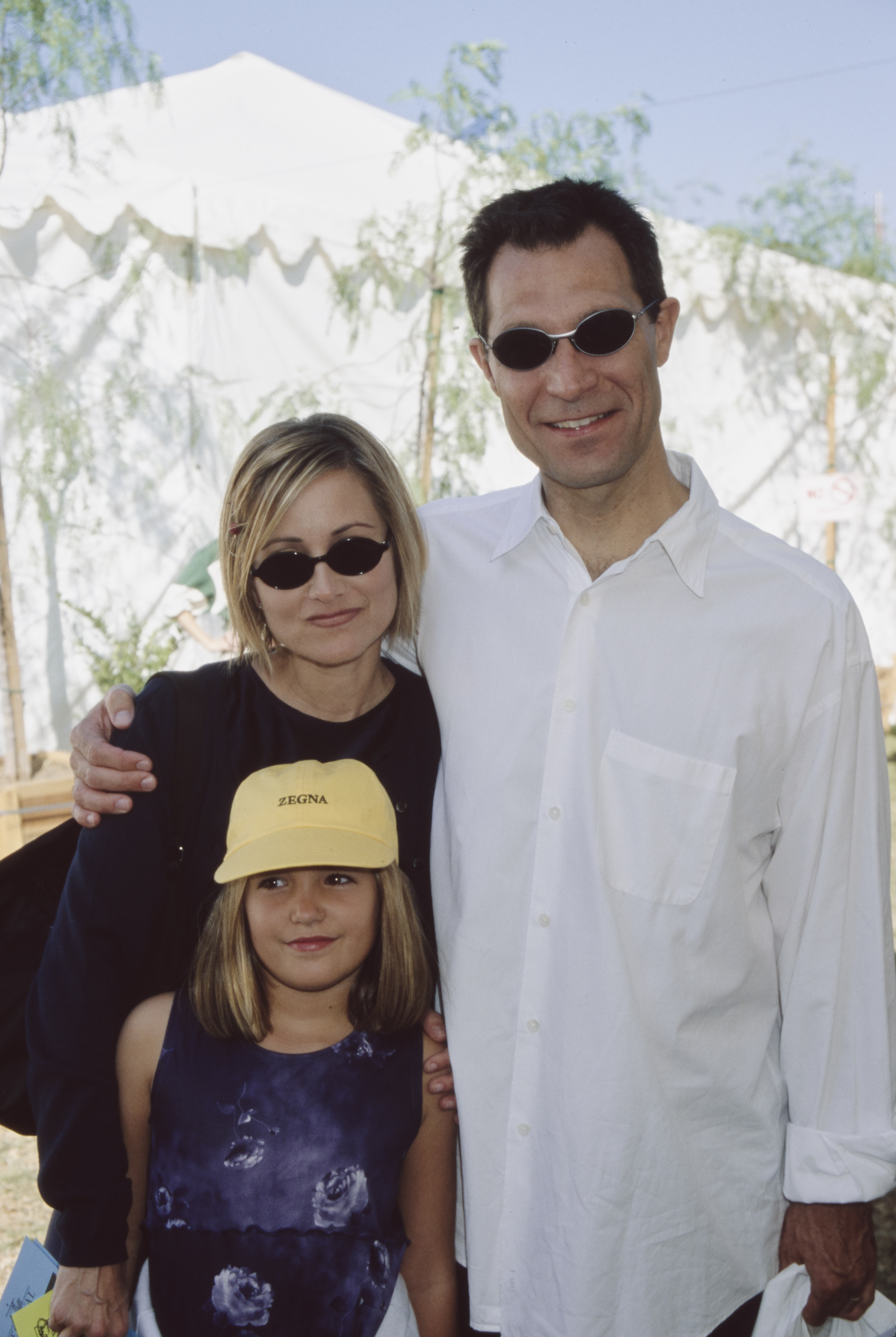 Maureen McCormick, Michael Cummings, and Natalie Michelle Cummings at the 8th Annual Environmental Media Awards in California, 1998 | Source: Getty Images