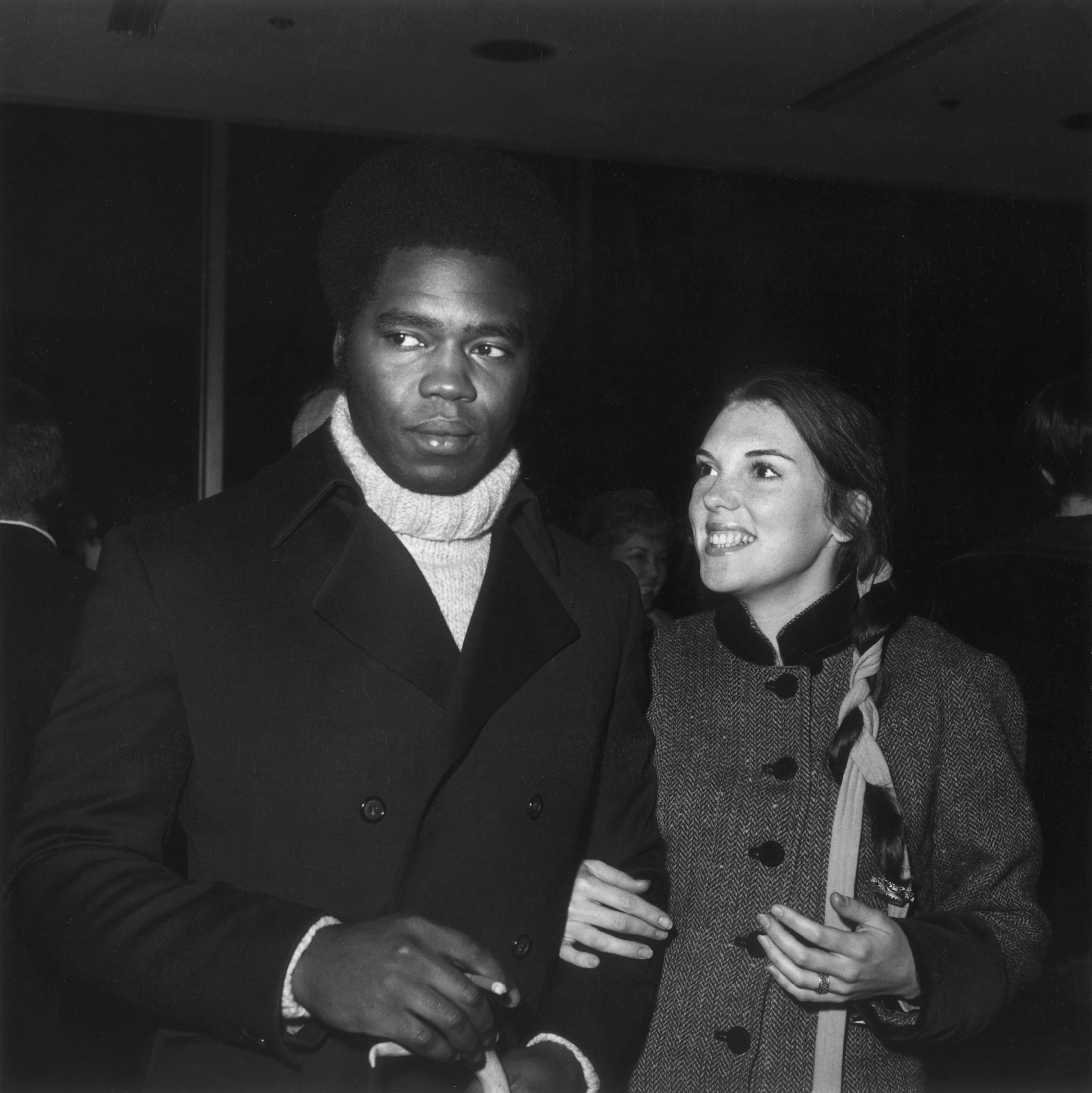 Georg Stanford Brown and Tyne Daly photographed at the British National Theatre in London, England, in 1975. | Source: Getty Images