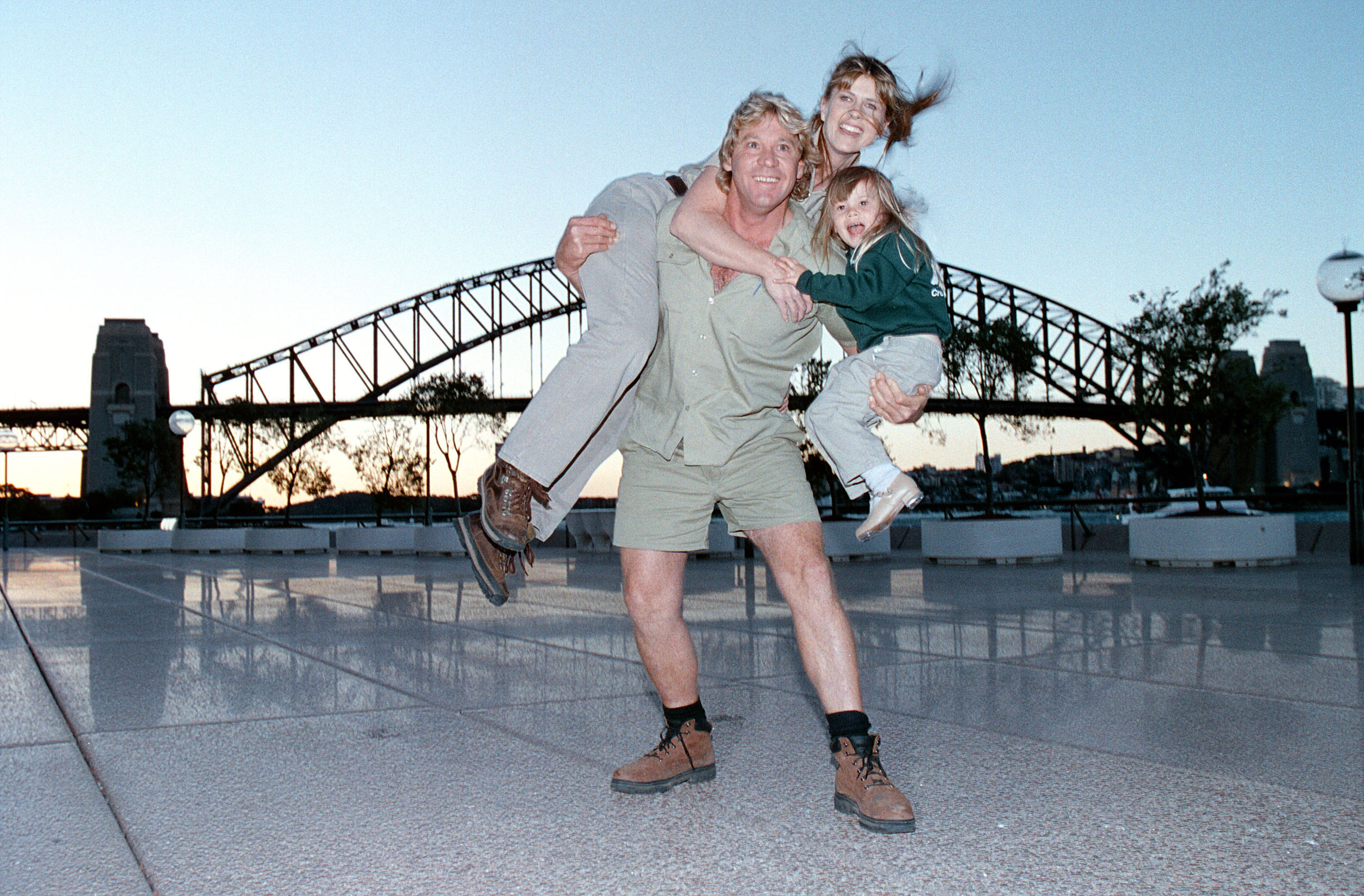 Steve Irwin, his wife Terri and daughter Bindi in Sydney, Australia | Sources: Getty Images