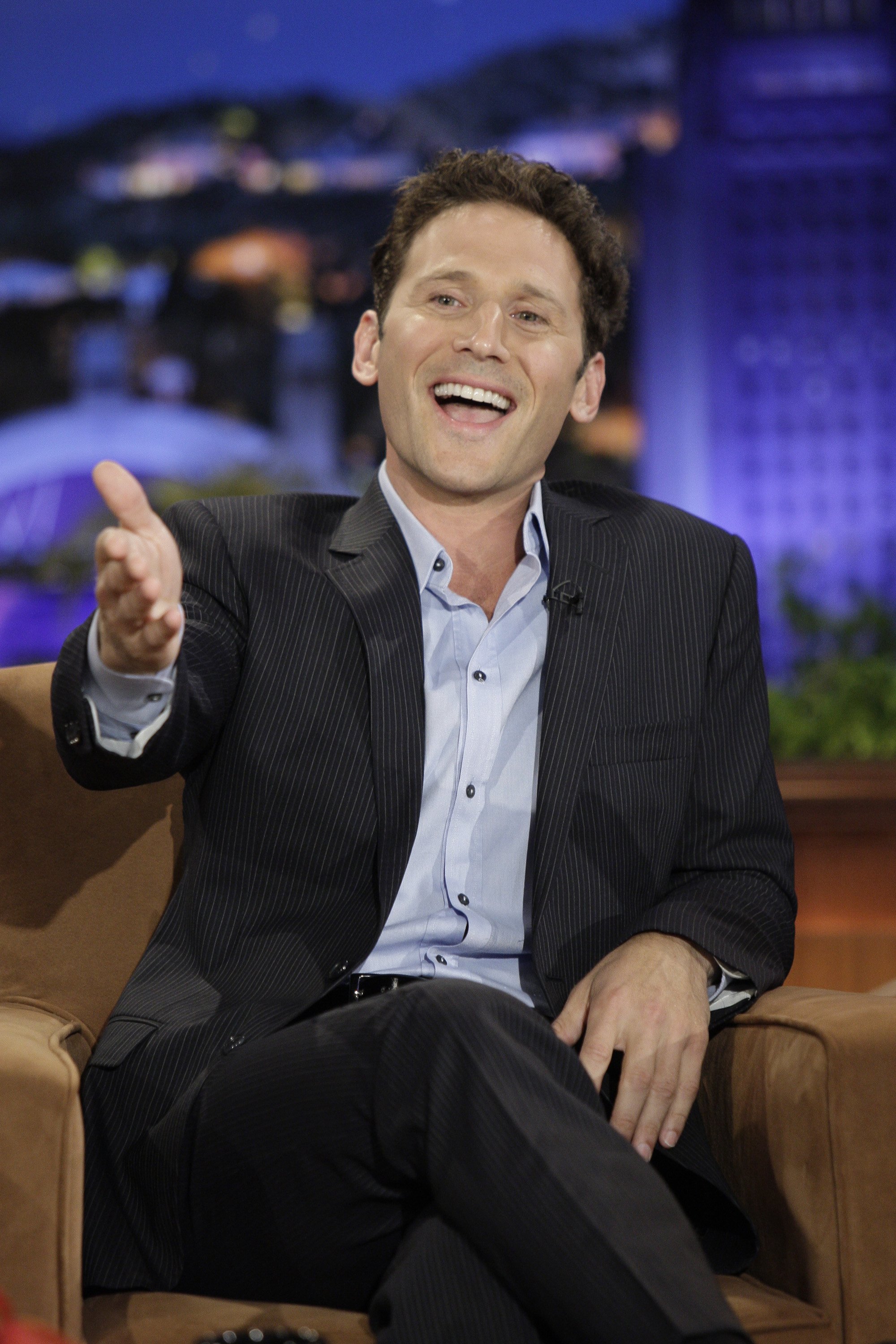 Mark Feuerstein on "The Tonight Show with Conan O'Brien" in 2009. | Source: Getty Images