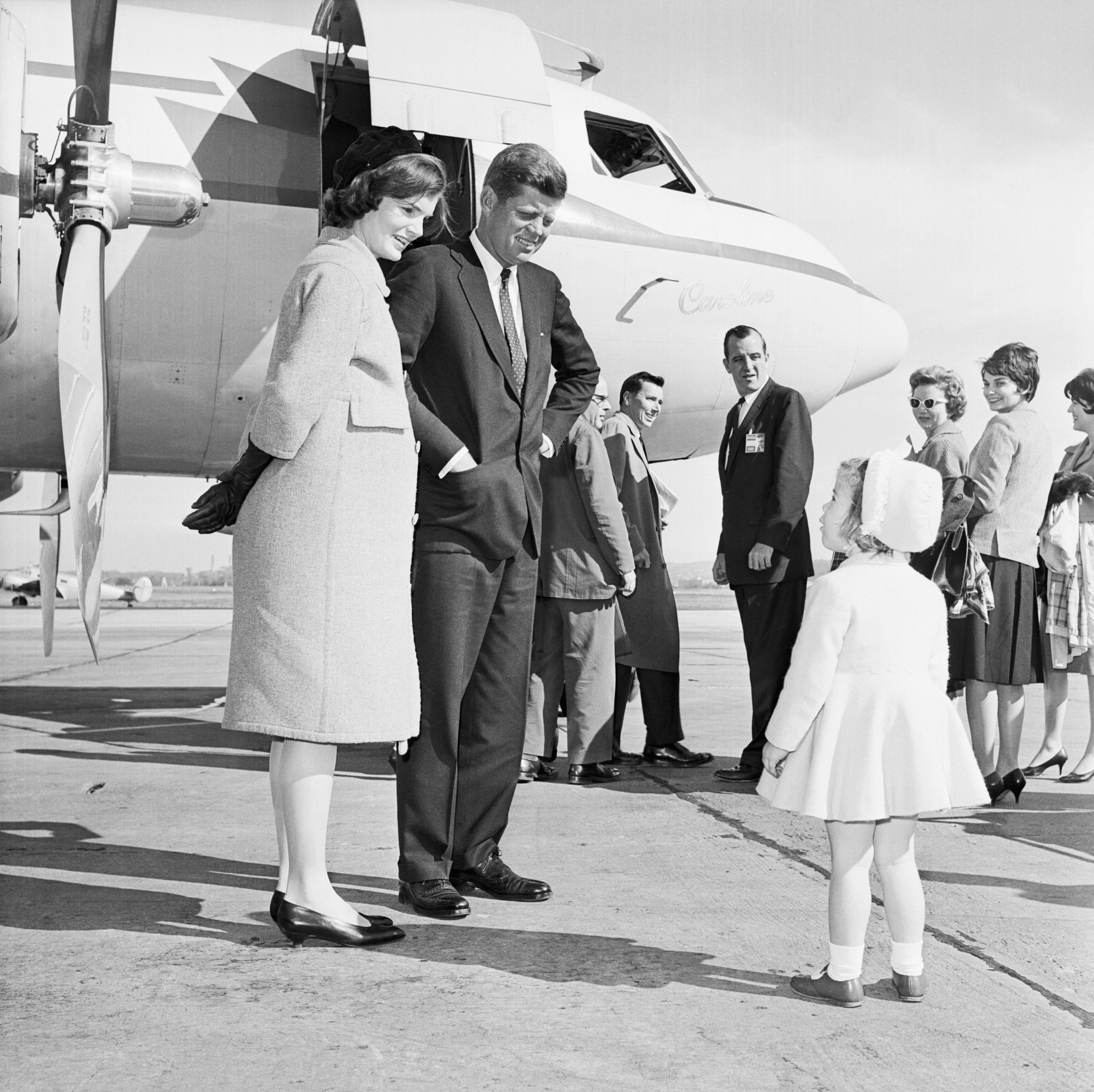 John F. Kennedy with his daughter Caroline and pregnant wife Jackie Kennedy on October 30, 1960 | Source: Getty Images