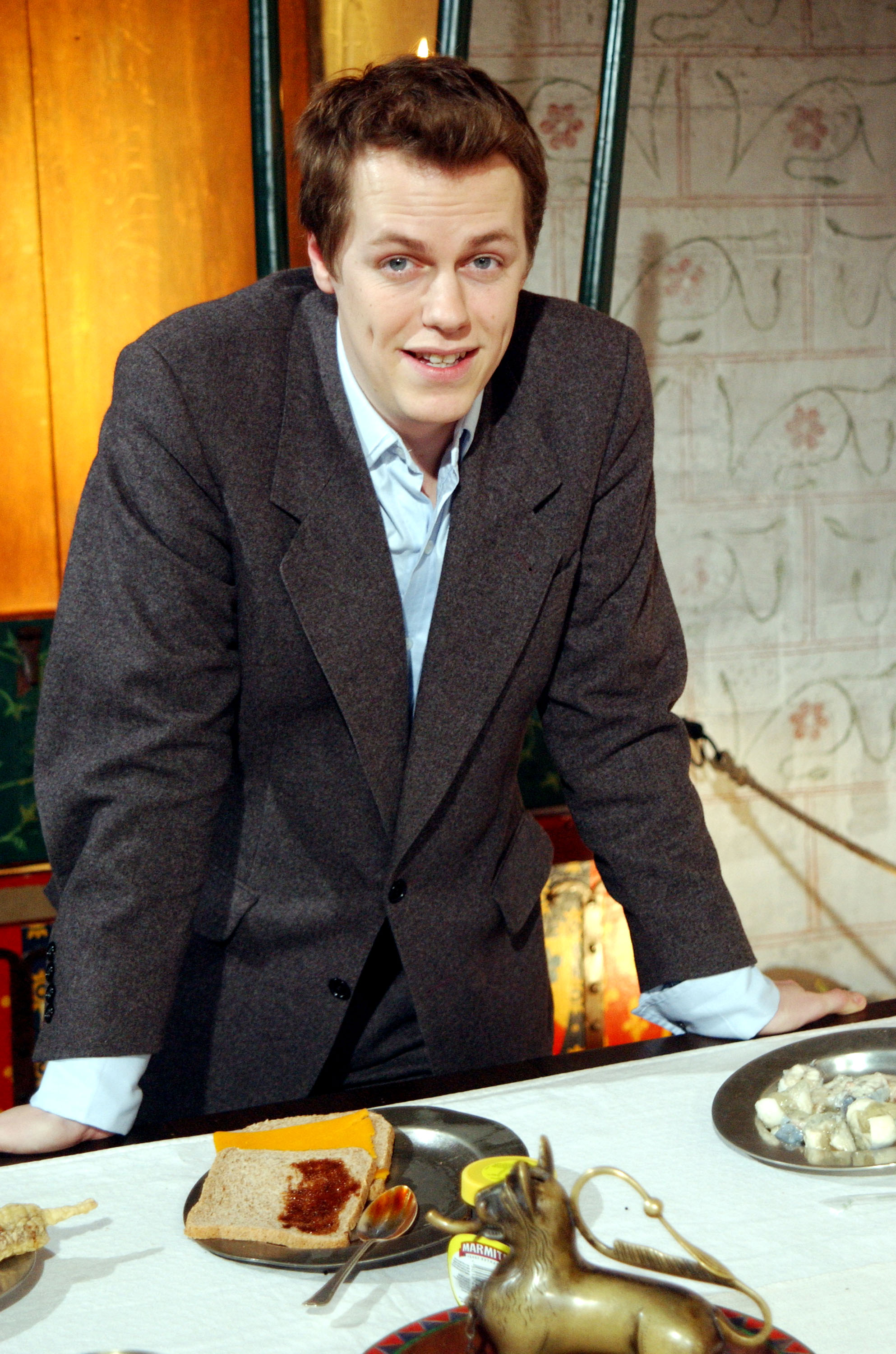 The boy in London on February 6, 2002. | Source: Getty Images